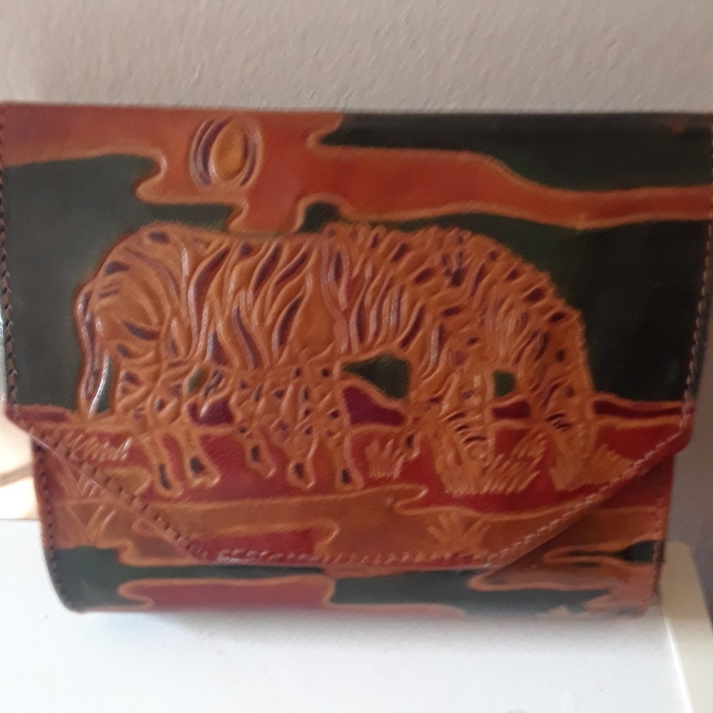 Leather clutch handbag